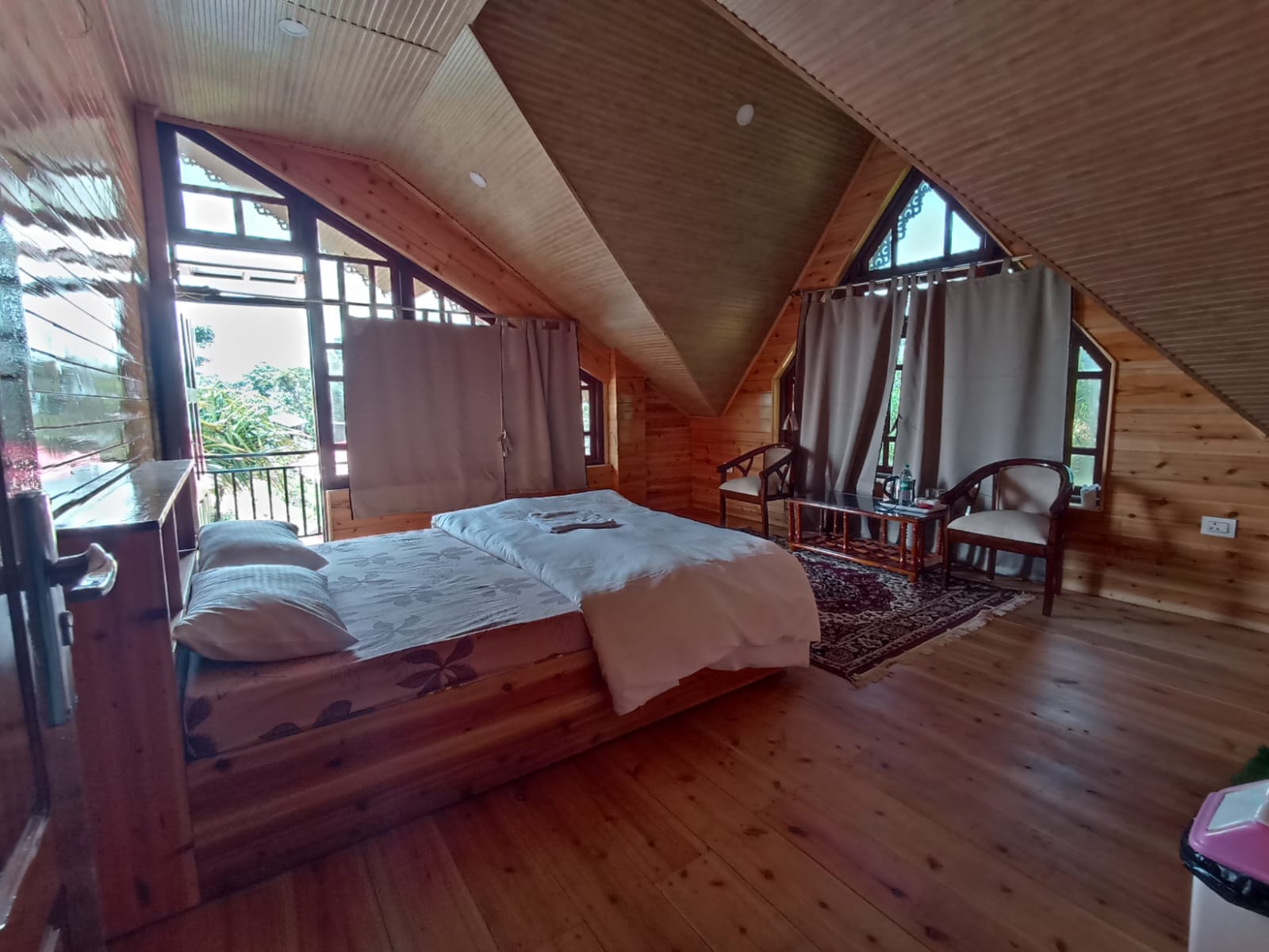 Charkhole Deluxe Homestay - Ecstatic Explorers