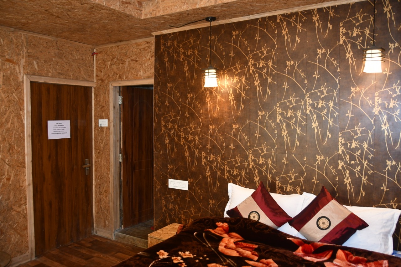 Mountain View Room-3000.00